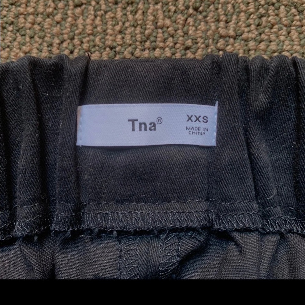 ARITZIA - Tna Cargo shorts Black, XXS - Picture 5 of 7